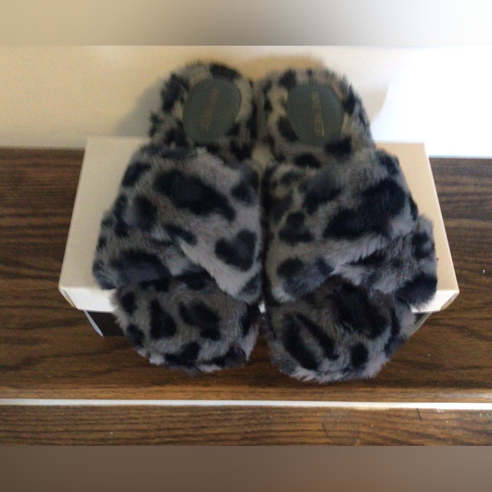 NINE WEST FUR SLIDE SLIPPERS SIZE 7 NEW